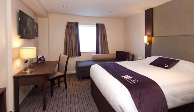 Premier Inn Exeter Exterior photo